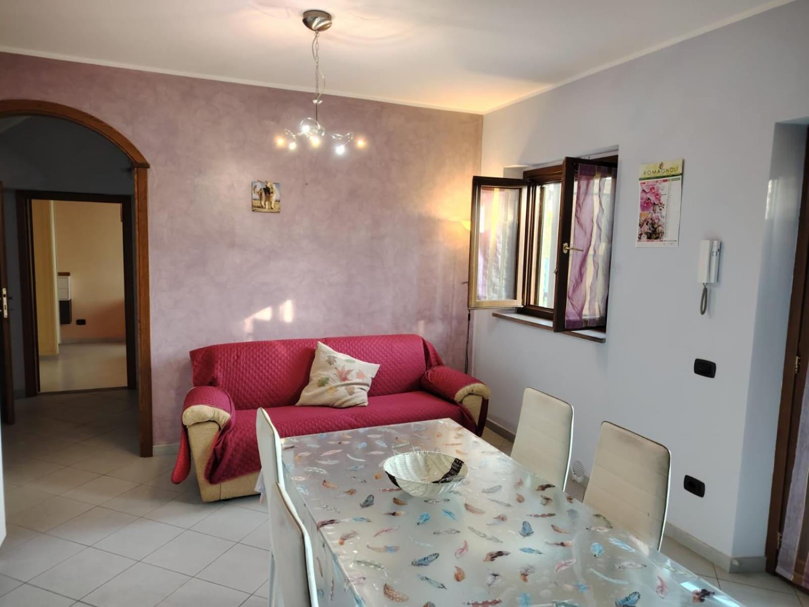 Sandra House تْشيرتالدو المظهر الخارجي الصورة